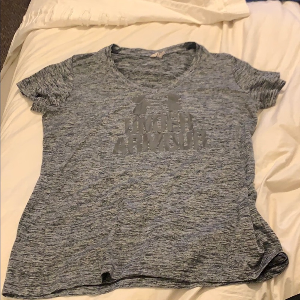 Under Armour workout tee size small
